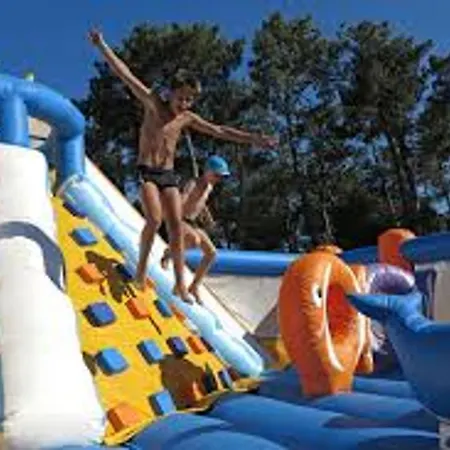 T3 Familial A Avec Piscine Et Parking - Fr-1-239-1103 Apartment